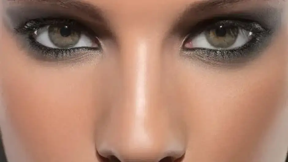 Feminización facial de tejidos blandos